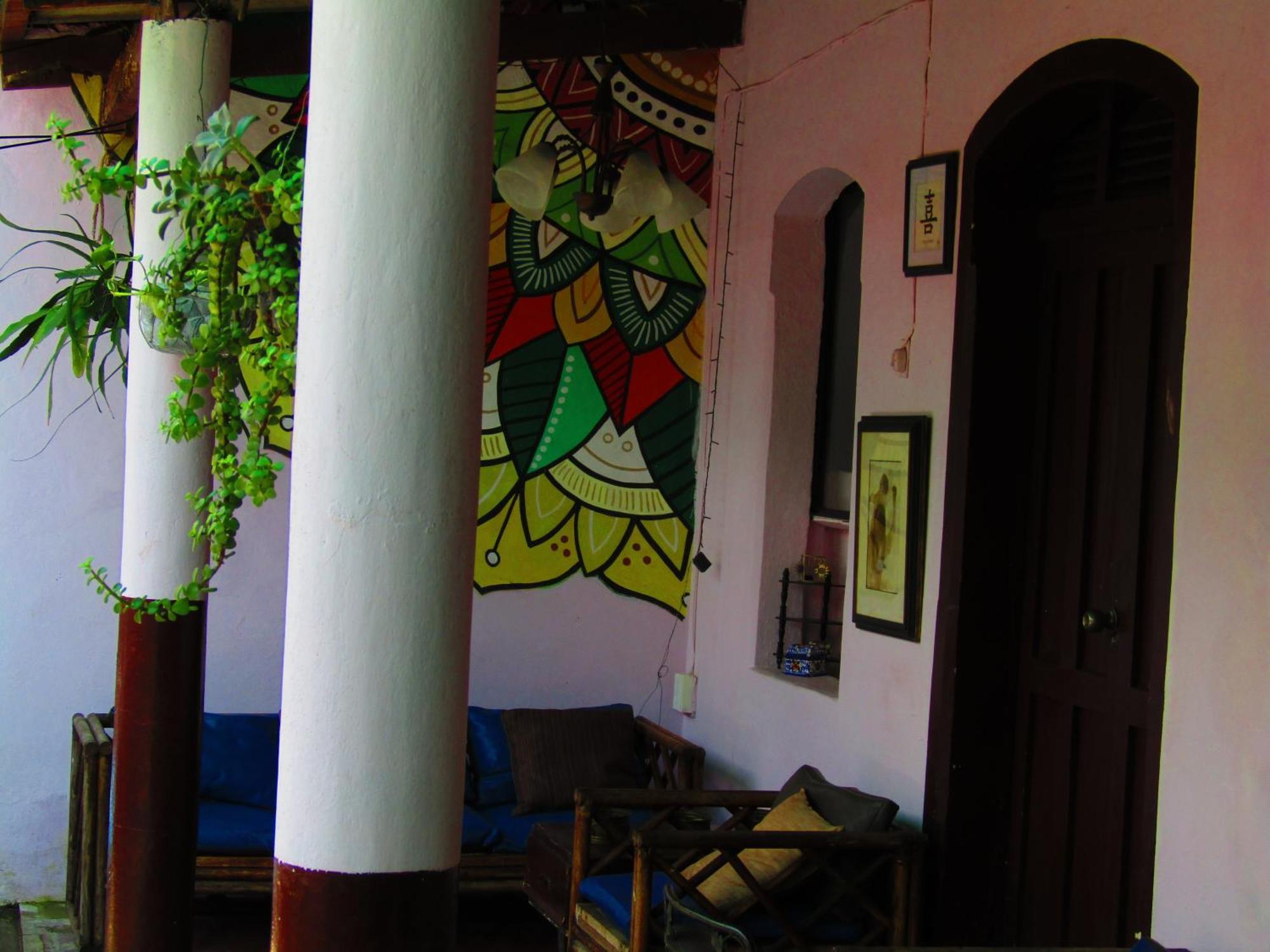 Casa Vieja Guest House Santa Ana Exterior photo