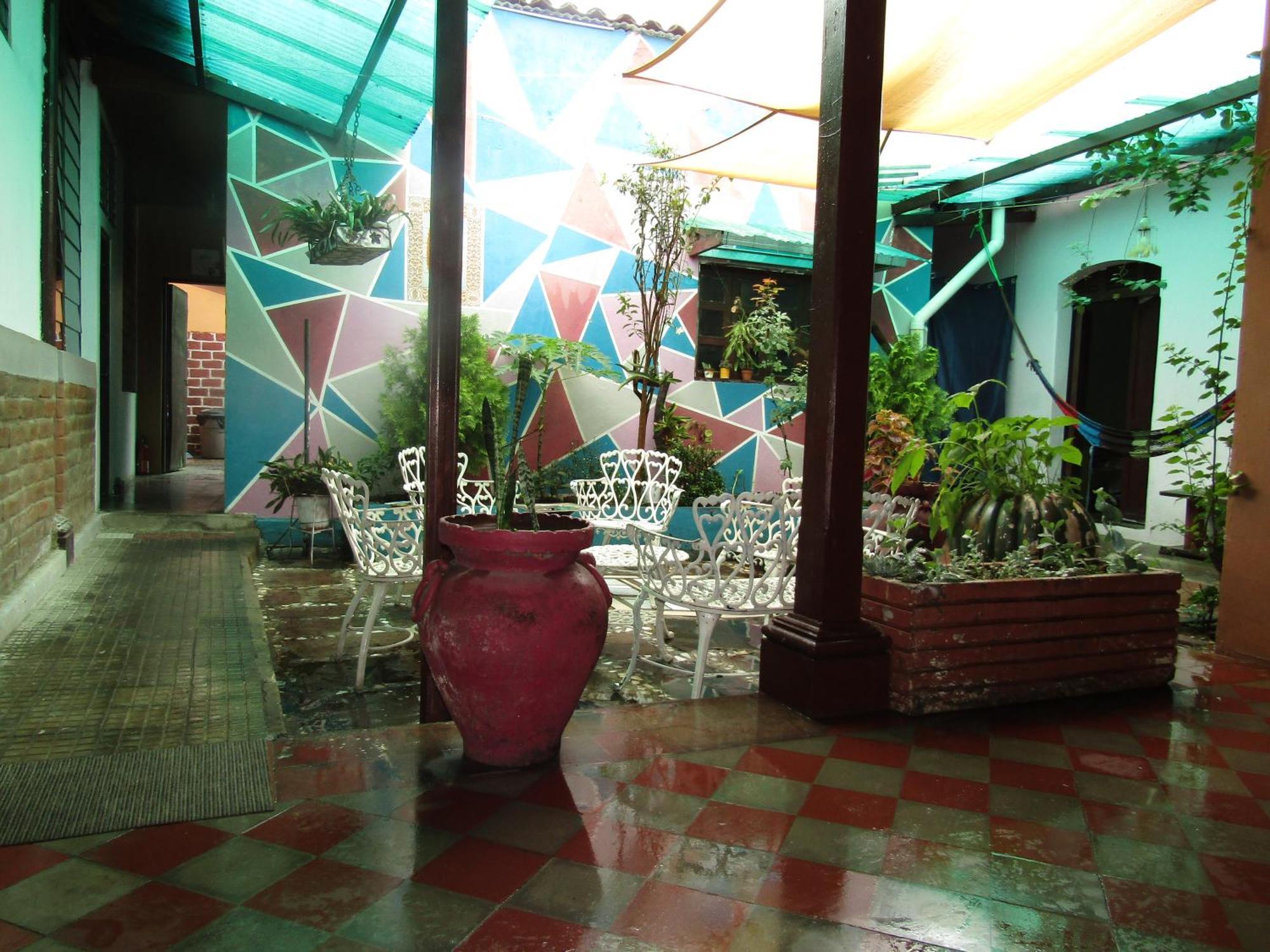 Casa Vieja Guest House Santa Ana Exterior photo